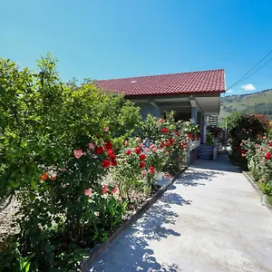 Holiday home Samuela Cozy Retreat, Berat